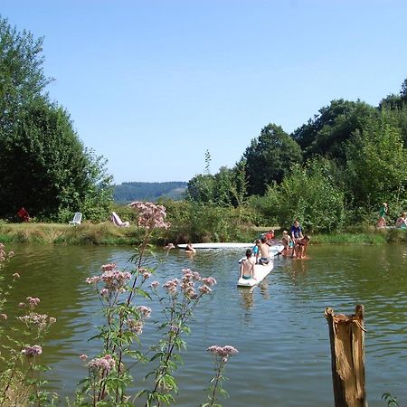 Camping La Foret Du Morvan Vintage Caravan Larochemillay المظهر الخارجي الصورة